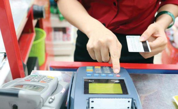 Cách mua sắm bằng thẻ tín dụng an toàn ít người biết