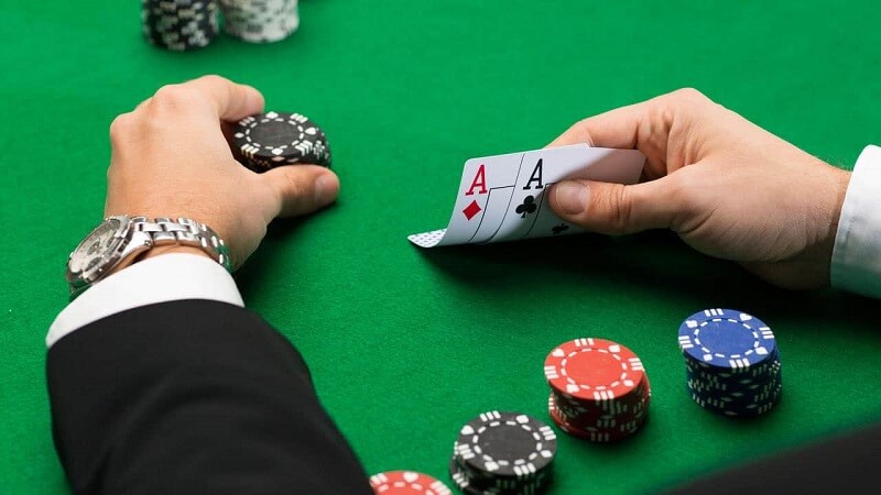Tìm hiểu những thông tin cơ bản về trò chơi Poker mà bạn đã biết?
